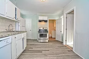 611 N Main St, Randolph, MA 02368 - Photo 3