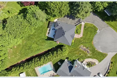 35 Harmony Ln, Methuen, MA 01844 - Photo 3