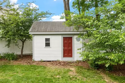 24 Oak Ave, Leominster, MA 01453 - Photo 3