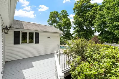 24 Oak Ave, Leominster, MA 01453 - Photo 9