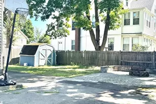 123 Beach St, Quincy, MA 02170 - Photo 3