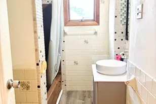 123 Beach St, Quincy, MA 02170 - Photo 25