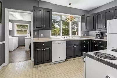 56 Cherry St, Spencer, MA 01562 - Photo 11