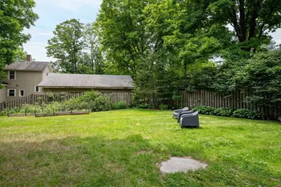 114 S Main St, Northampton, MA 01062 - Photo 41