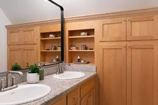 114 S Main St, Northampton, MA 01062 - Photo 29