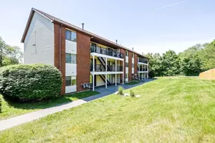 2400 Skyline Dr, Lowell, MA 01854 - Photo 21