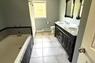 1026 Worcester Rd, New Braintree, MA 01531 - Photo 9
