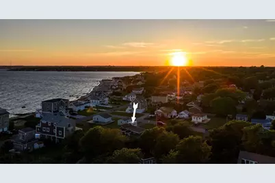 3 Rockland St, Fairhaven, MA 02719 - Photo 3