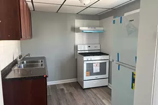 1017 Pine St, Fall River, MA 02723 - Photo 31