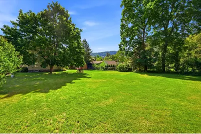 64 Mount Tom Ave #64, Easthampton, MA 01027 - Photo 27