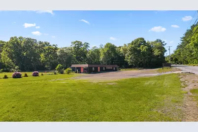 31 E Brookfield Rd, North Brookfield, MA 01535 - Photo 39