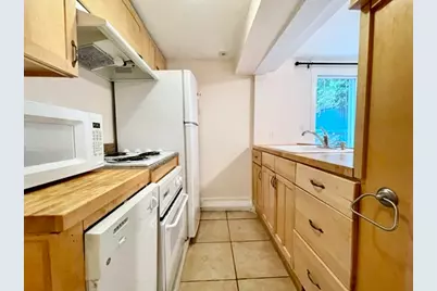 95 W Cedar Street #1, Boston, MA 02114 - Photo 11