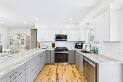 87 Stowe St, Fall River, MA 02720 - Photo 13