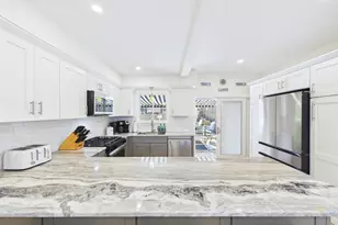 87 Stowe St, Fall River, MA 02720 - Photo 9
