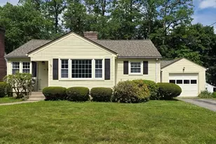 34 Wildrose Ave, Worcester, MA 01602 - Photo 5
