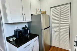 460 E 7th St, Boston, MA 02127 - Photo 5
