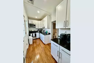 460 E 7th St #3, Boston, MA 02127 - Photo 5