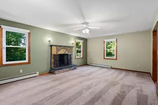 310 River St, Leicester, MA 01524 - Photo 9