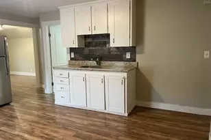 23 Lafayette St, Haverhill, MA 01832 - Photo 3