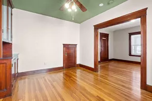 191 W 6th St, Lowell, MA 01850 - Photo 9