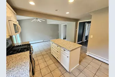 27 Lee Street, East Longmeadow, MA 01028 - Photo 9