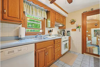 82 Wheeler St, Pepperell, MA 01463 - Photo 11