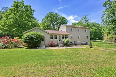 82 Wheeler St, Pepperell, MA 01463 - Photo 5