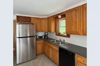 27 High St, Sturbridge, MA 01518 - Photo 11
