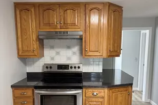 27 High St, Sturbridge, MA 01518 - Photo 9