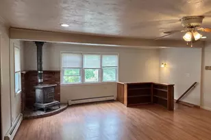 27 High St, Sturbridge, MA 01518 - Photo 3