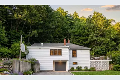 27 High St, Sturbridge, MA 01518 - Photo 1