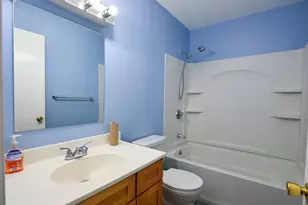 34 Farmland Rd, Lowell, MA 01850 - Photo 17