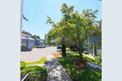 34 Farmland Rd #A, Lowell, MA 01850 - Photo 3