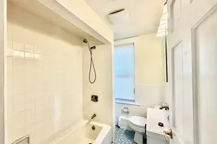 9 Miller Stile Rd, Quincy, MA 02169 - Photo 5