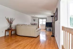 325 Captain Eames Cir, Ashland, MA 01721 - Photo 9