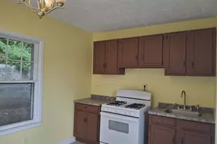 20 Temple St, Fitchburg, MA 01420 - Photo 7
