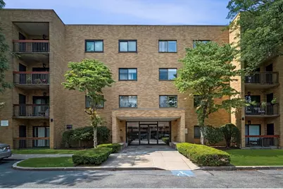 41 Centre St #305, Brookline, MA 02446 - Photo 23