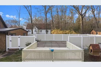 50 Plymouth Blvd, Westport, MA 02790 - Photo 35