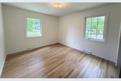 142 Yarmouth St, Longmeadow, MA 01106 - Photo 17