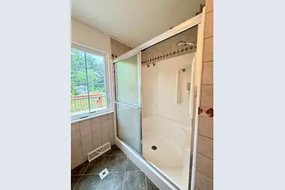 142 Yarmouth St, Longmeadow, MA 01106 - Photo 11
