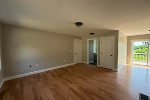 555 Neck Rd, Lancaster, MA 01523 - Photo 5