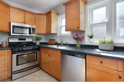 5 Benton Rd #2, Medford, MA 02155 - Photo 5