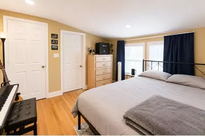 18 Linden Pl #2, Brookline, MA 02445 - Photo 11
