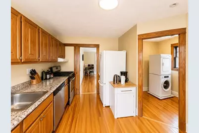 18 Linden Pl #2, Brookline, MA 02445 - Photo 5
