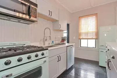 71 North Holden St, North Adams, MA 01247 - Photo 15