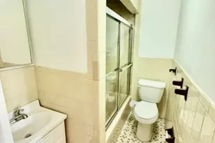 9 Thacher Ct, Boston, MA 02113 - Photo 9