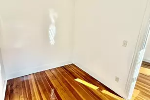 9 Thacher Ct, Boston, MA 02113 - Photo 15