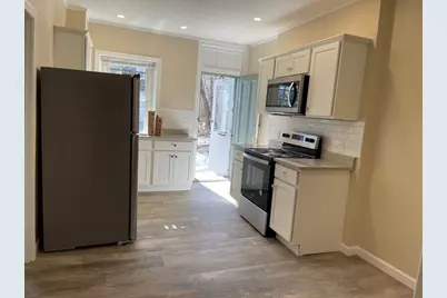 68 Grove #A, Clinton, MA 01510 - Photo 3