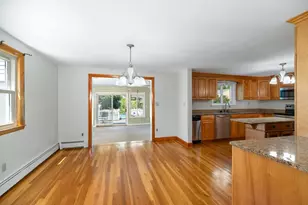 16 Laurent Rd, Salem, MA 01970 - Photo 9