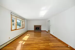 16 Laurent Rd, Salem, MA 01970 - Photo 7